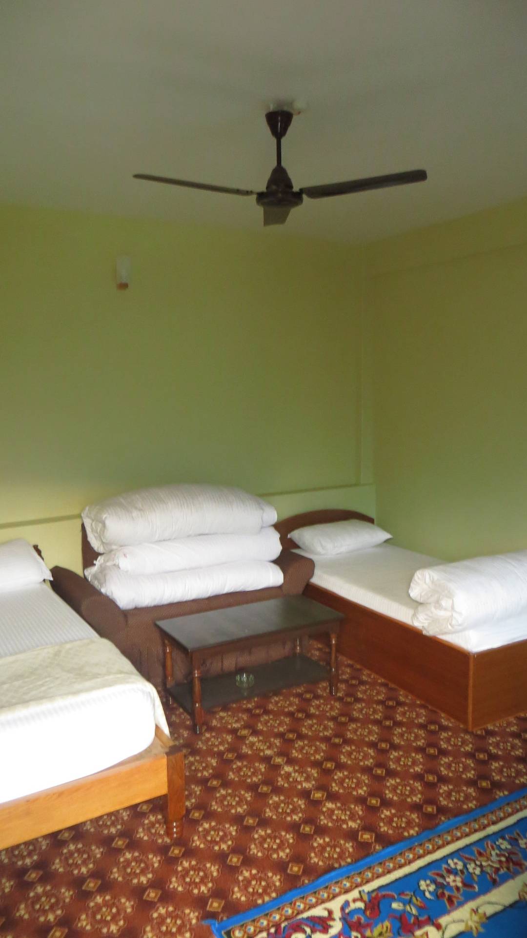 Hotel Full Lake View