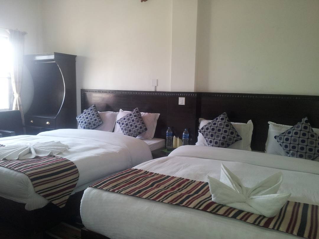 Triple Room with Mountain View.