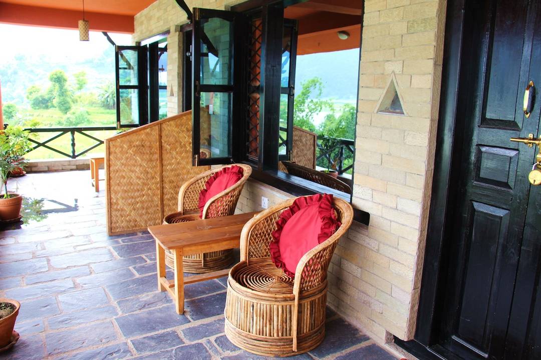 The Buddha Room: Beautiful Lakeview Private Room — photo