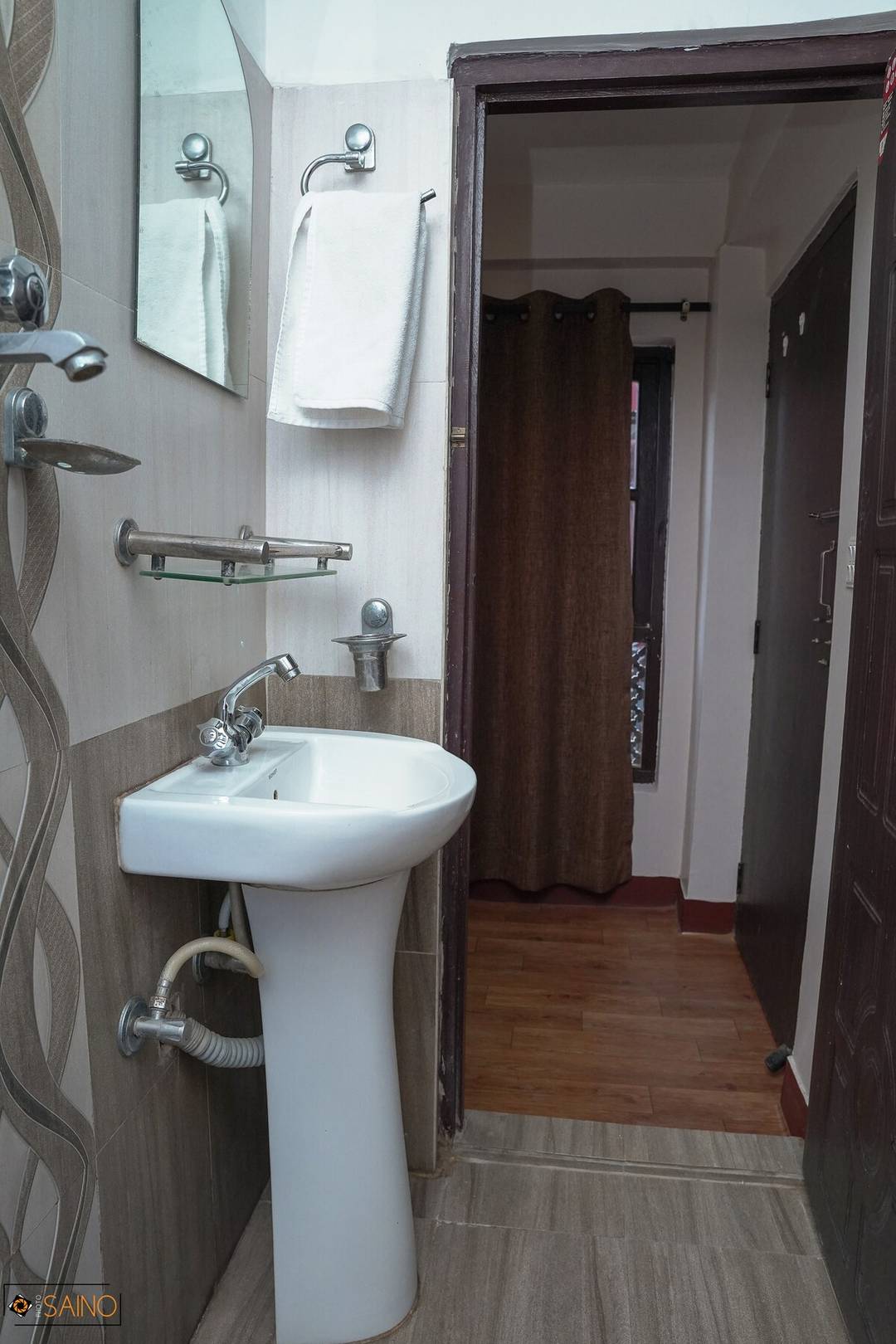 QueenBed with attached bathroom in Patan Pilachhen — photo