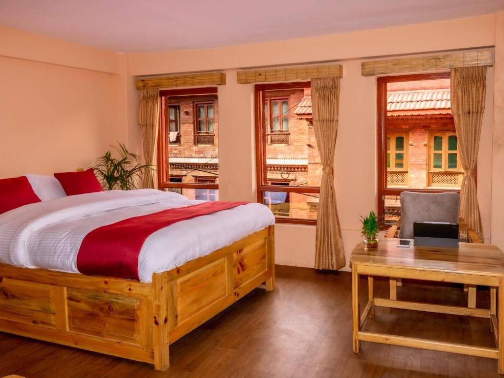 Double room with private bathroom