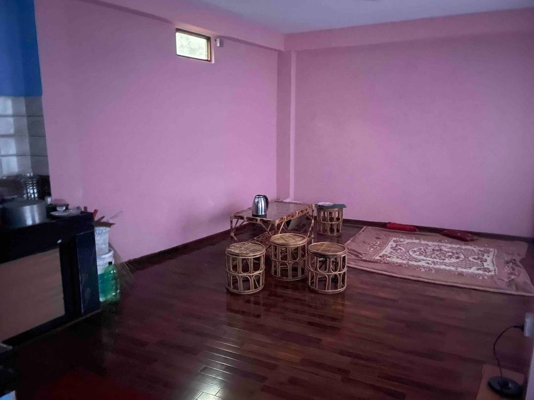Cheerful 1-bed residential home in changunarayan — photo