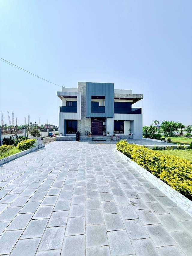 A modern and cozy homestay near jungle of Sauraha.