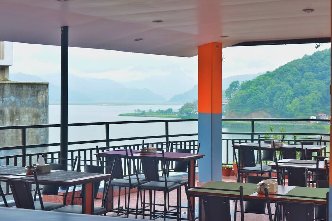 HOTEL DIRECTION POKHARA — photo