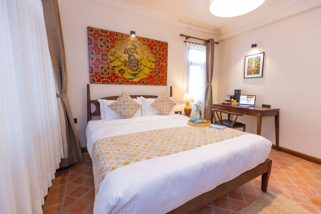 SUPER HOST | Designer Queen Bed with Breakfast! — photo
