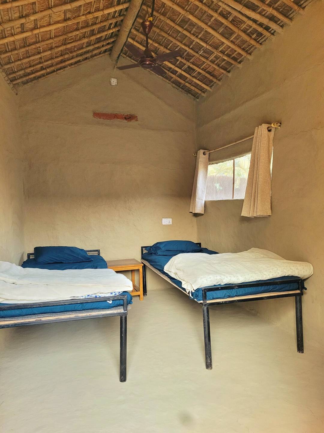 Ishq Sanctum - Eco-home in a jungle-village.