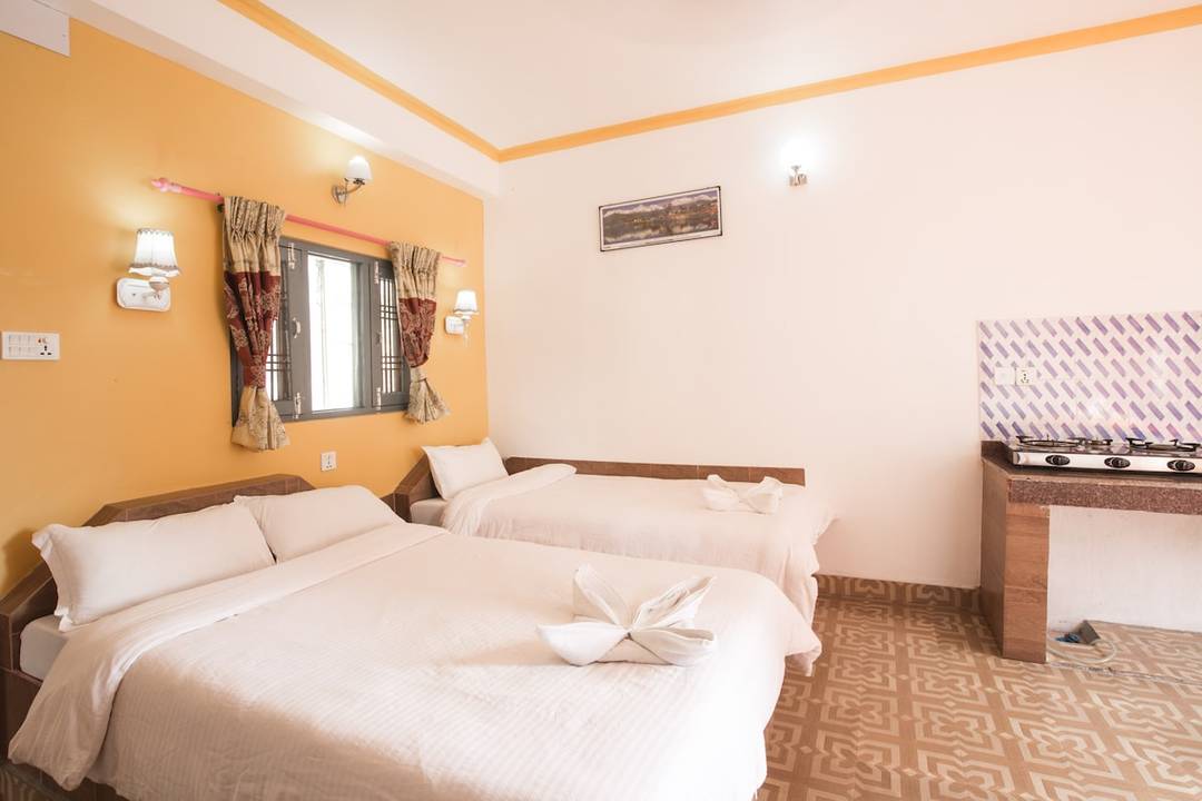 Lake View Room with single and double bed. — photo