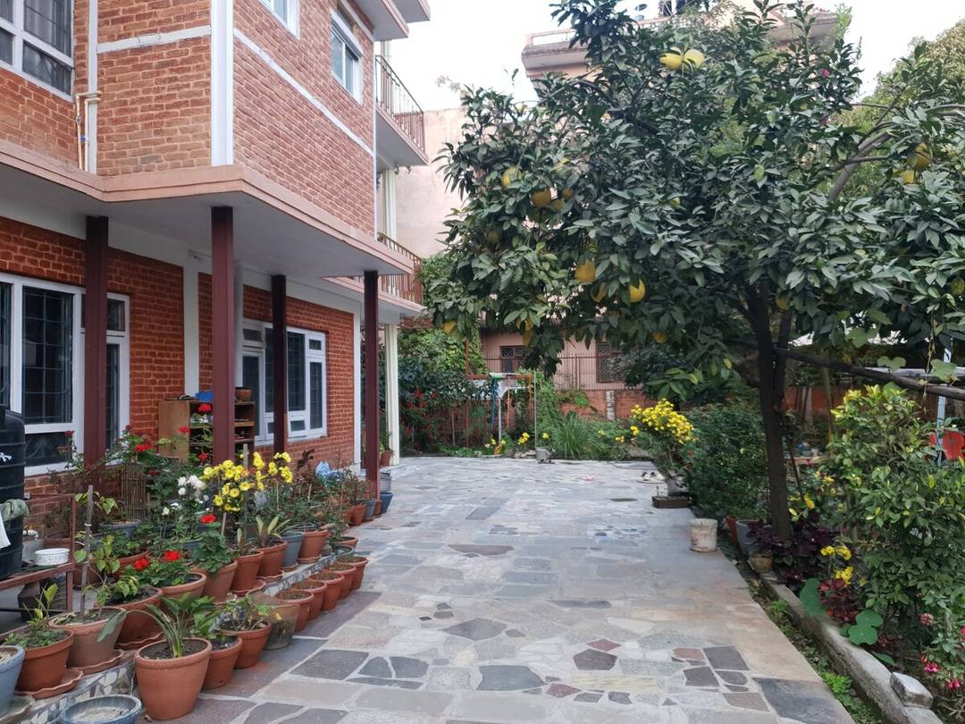 Mudita Home Stay.  Leafy, quiet, spacious place303 — photo