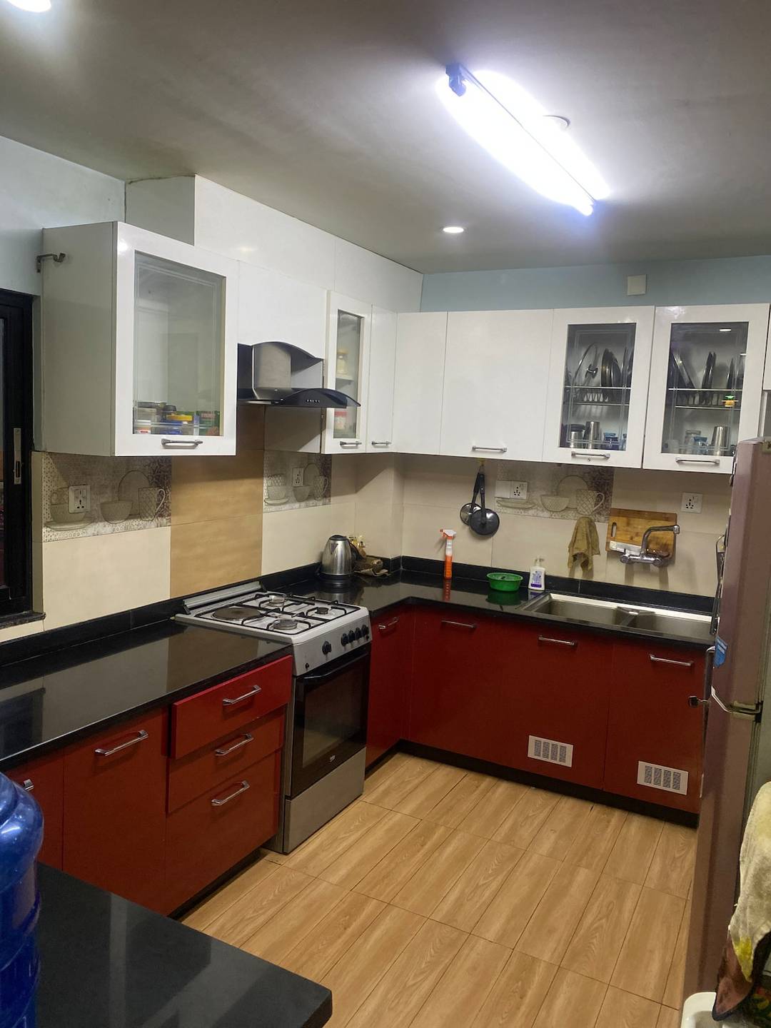 Honey Bee Hostel & Apartment