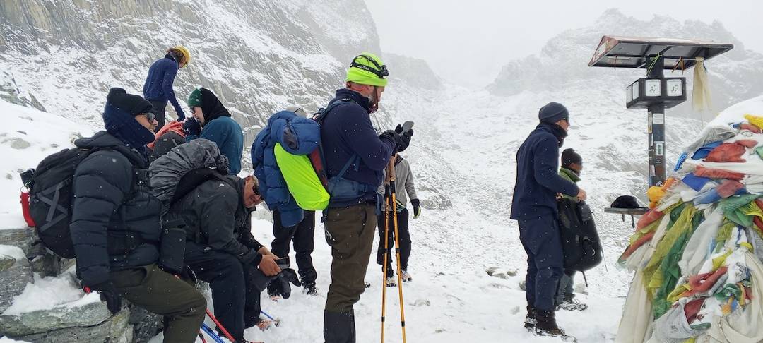 trekkaing and climbing guide