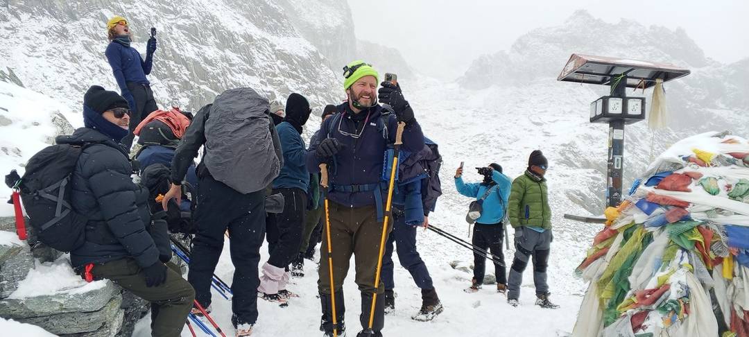 trekkaing and climbing guide — photo