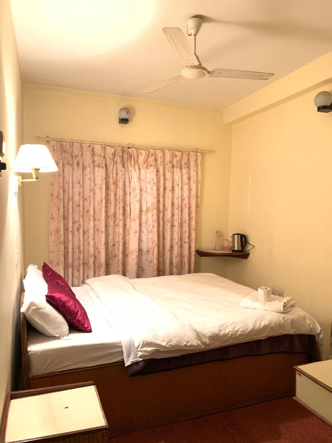 Clean and safe room at lakeside