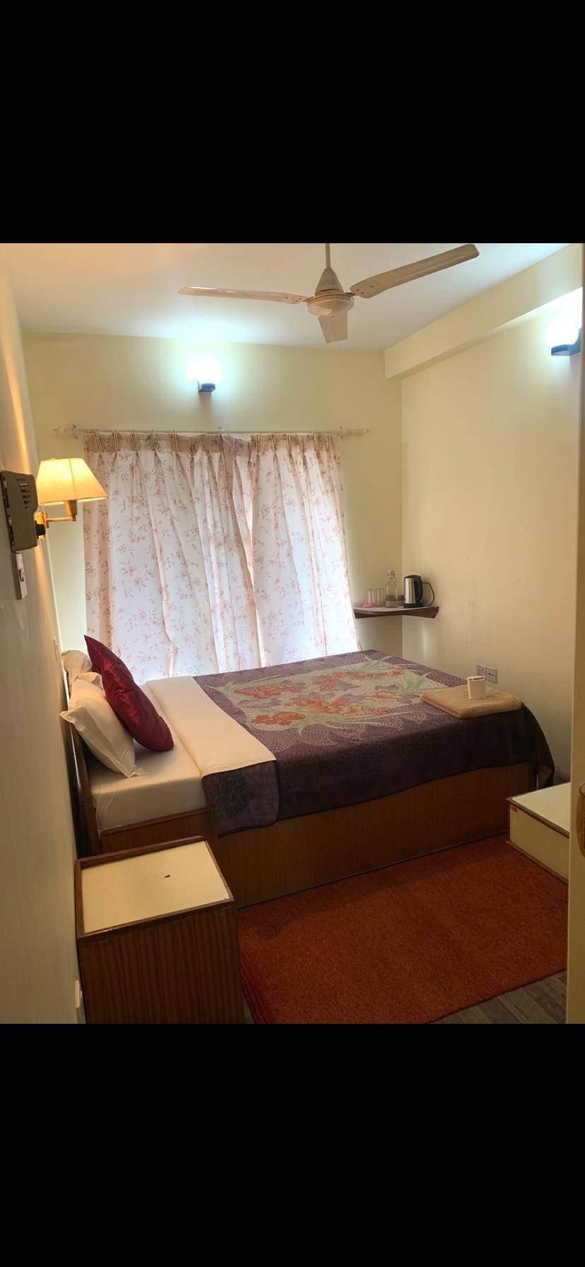 Clean and safe room at lakeside — photo