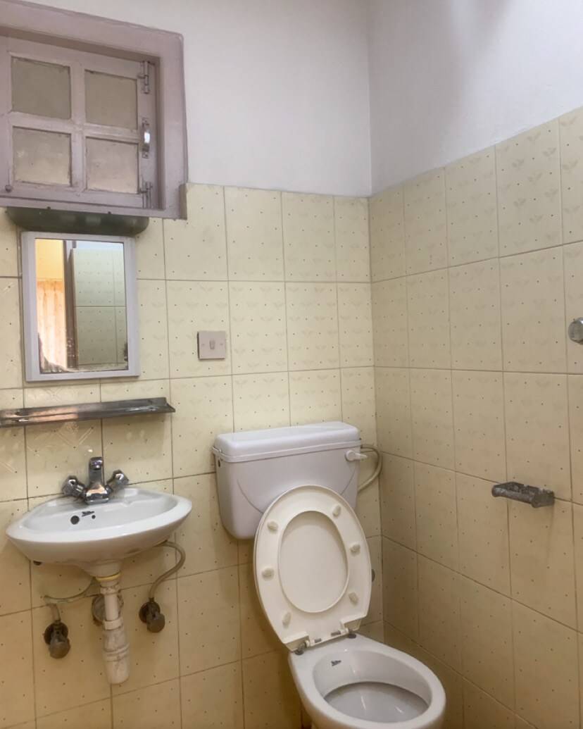 Clean and safe room at lakeside — photo