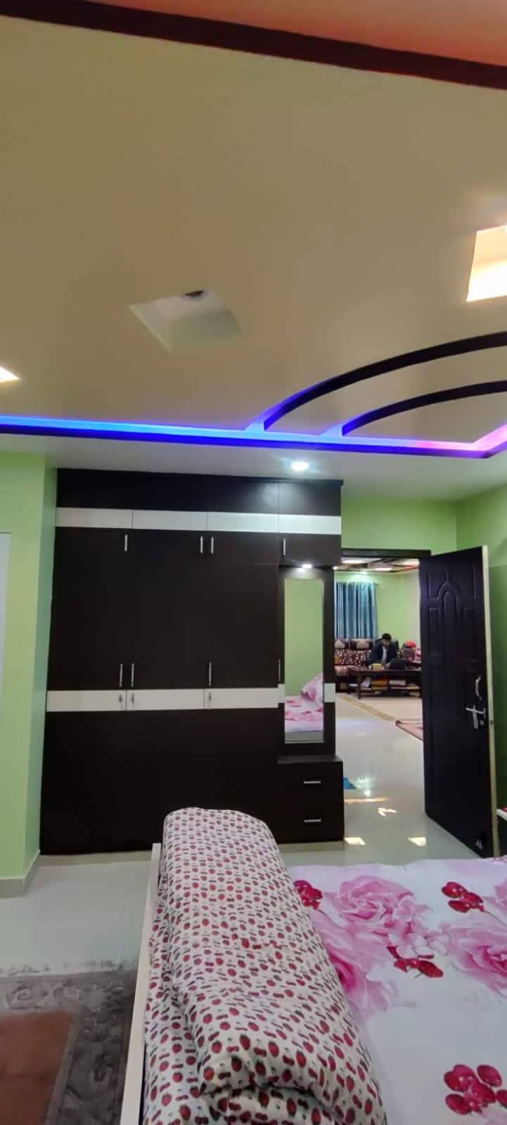 Giri Niwas — photo