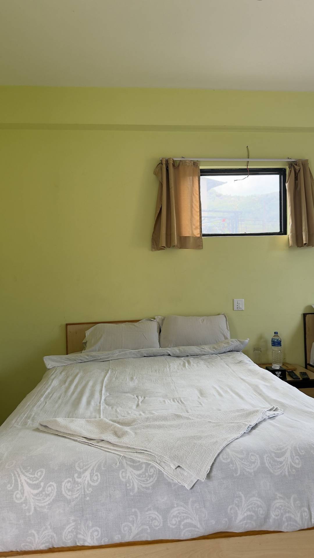 Comfortable Room with Two Queen Beds — photo