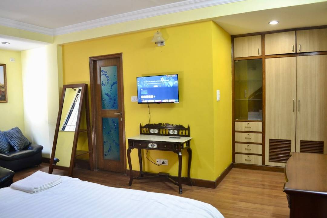Master Suite in Maharajgunj|Balcony+ Private Gym — photo