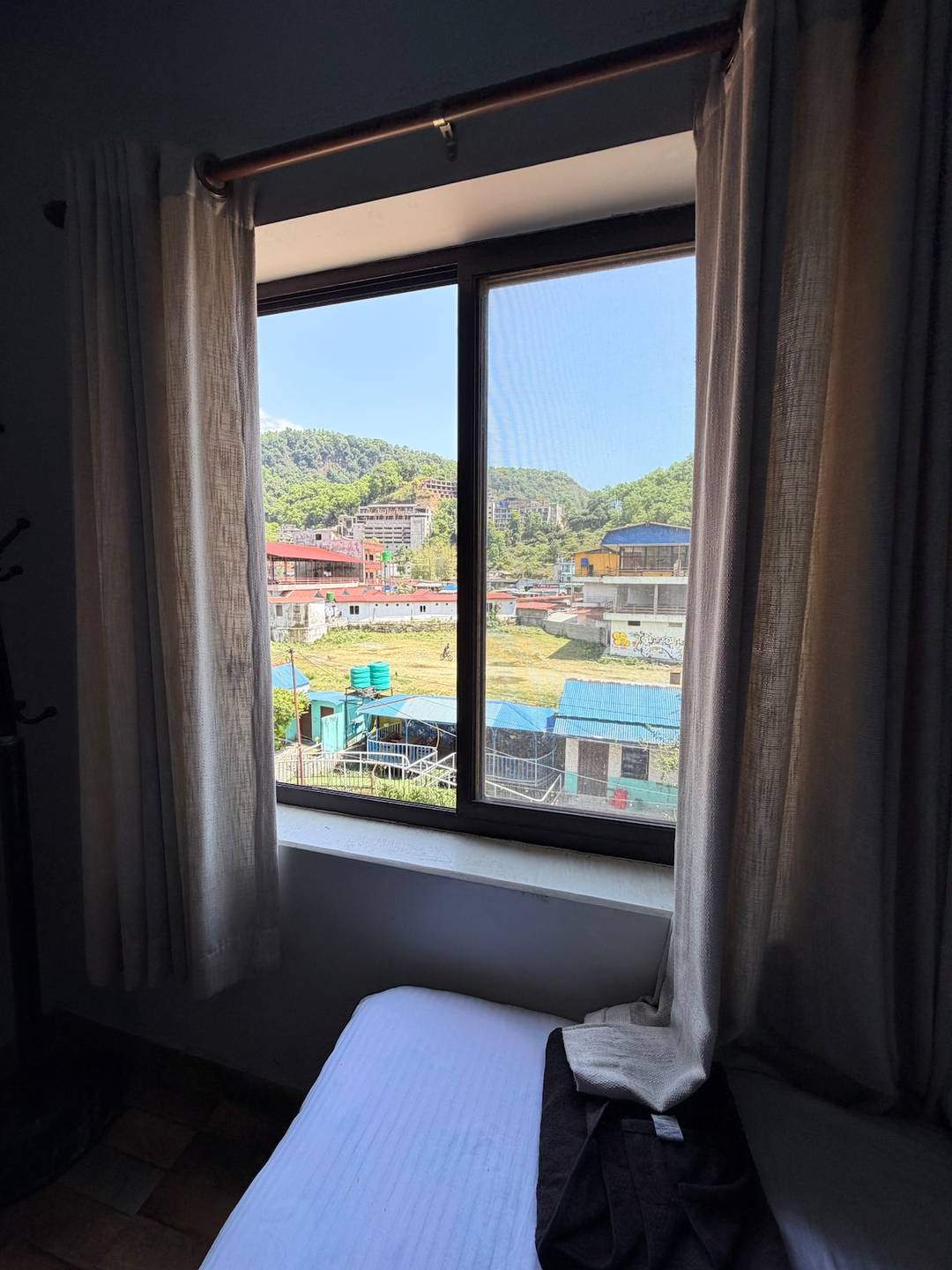Budget Stay Twin Beds Lakeside Pokhara — photo