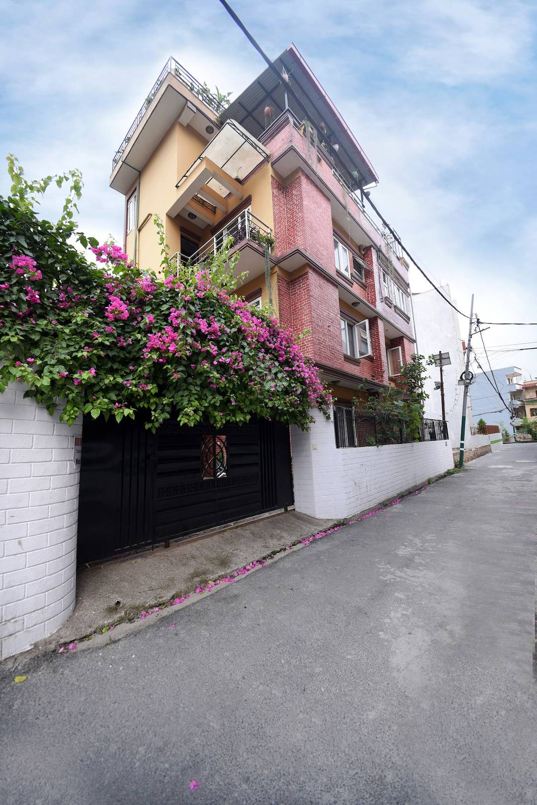 Luxury 2 BHK Apartment by Mums Homestay