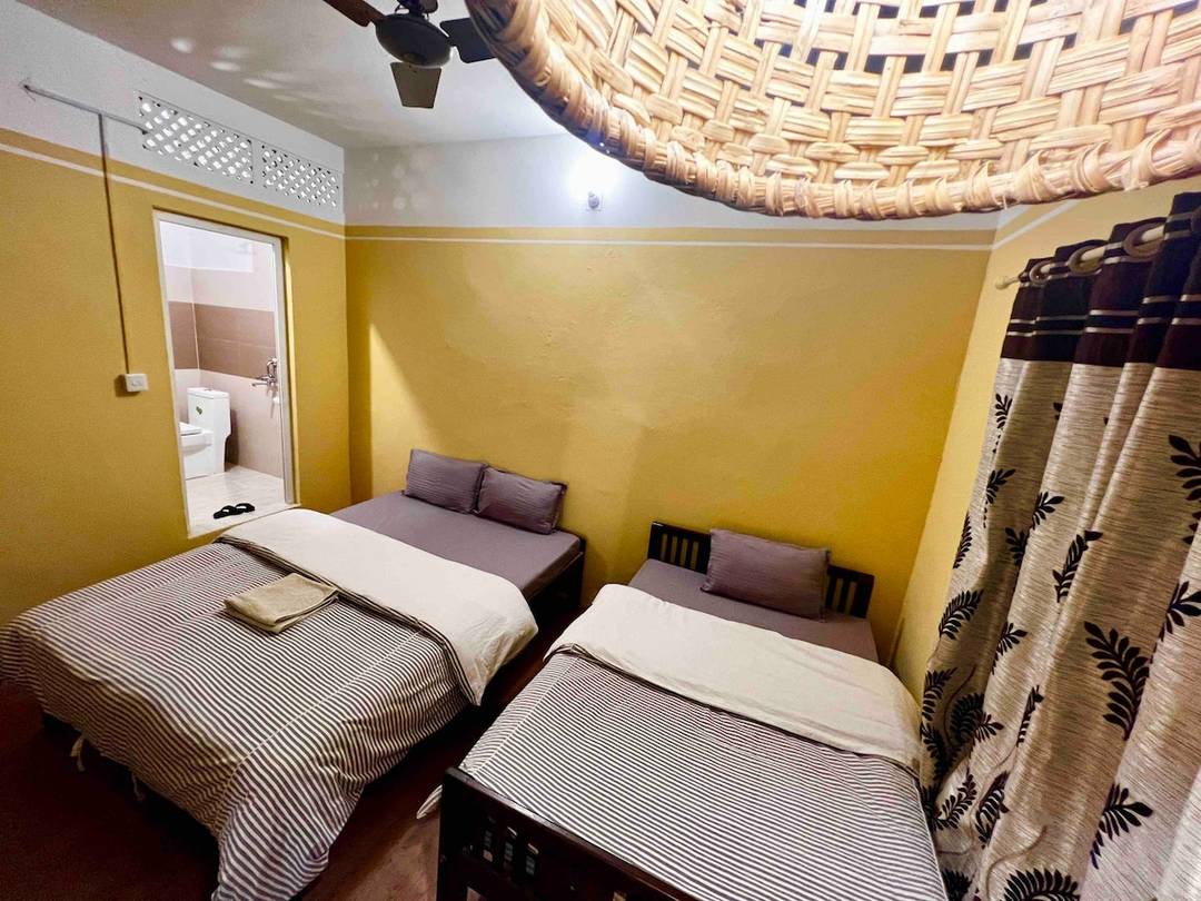 Deluxe family room with parking — photo