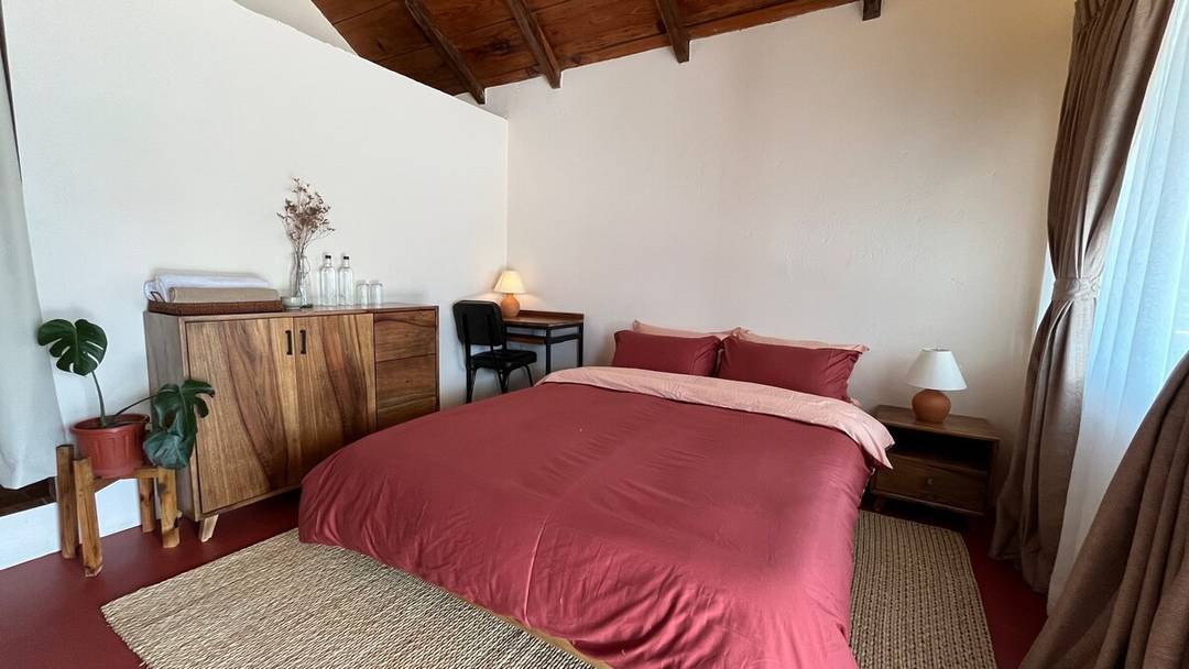 Jardin Homes – The Loft | Lake Views & Garden — photo