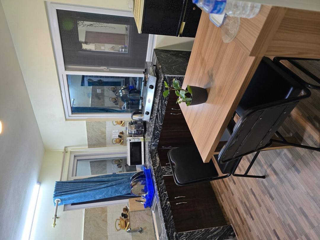 Cozy Double Room • Ensuite • Shared Kitchen — photo