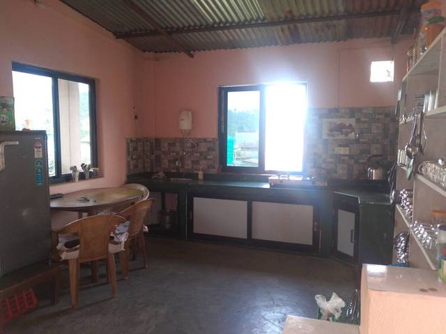 Cheerful 3 Bedroom home in peaceful environment