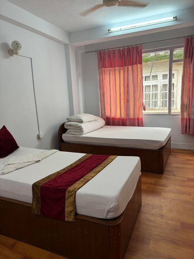 2 Bed Apartment with Kitchen