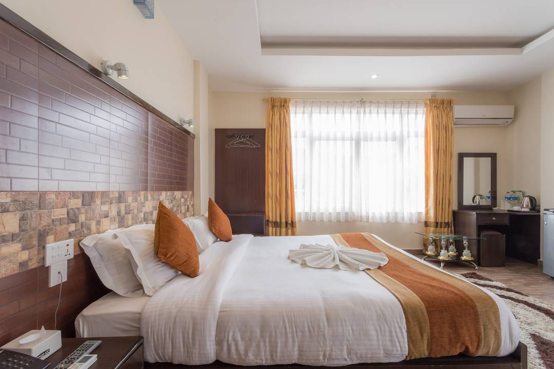 Deluxe room with mountain view