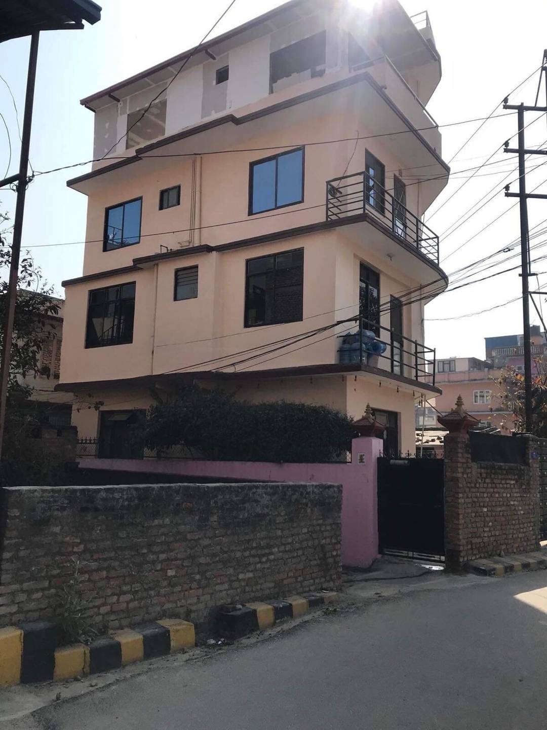 Top floor 1 Bed 1 living room and private bathroom — photo