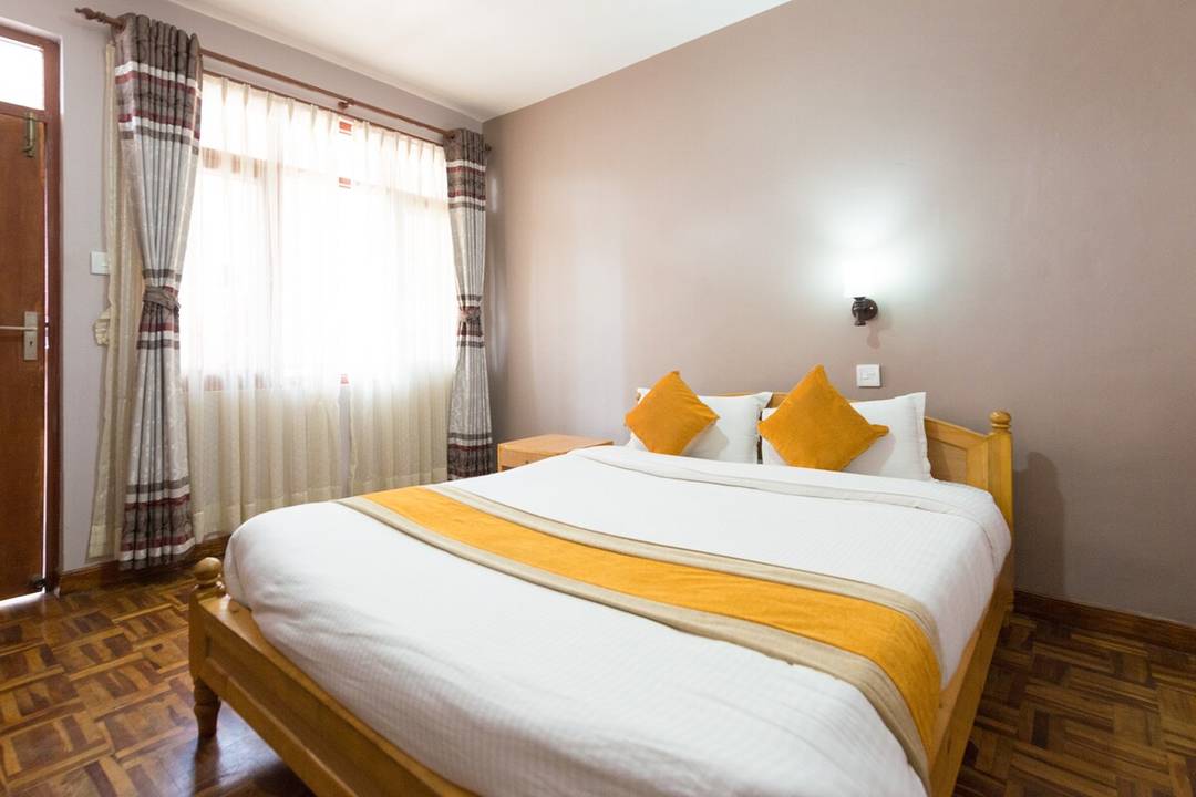 we have double  room with breakfast include