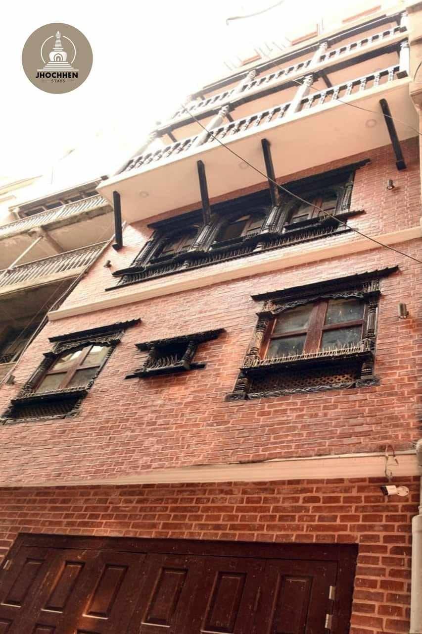 Jhochhen rooms.    Minute away from basantapur