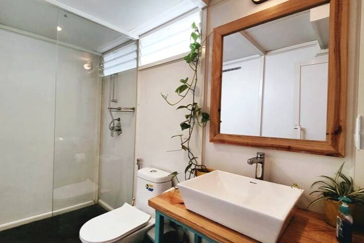 Airy Penthouse w/private terrace, breakfast incl — photo