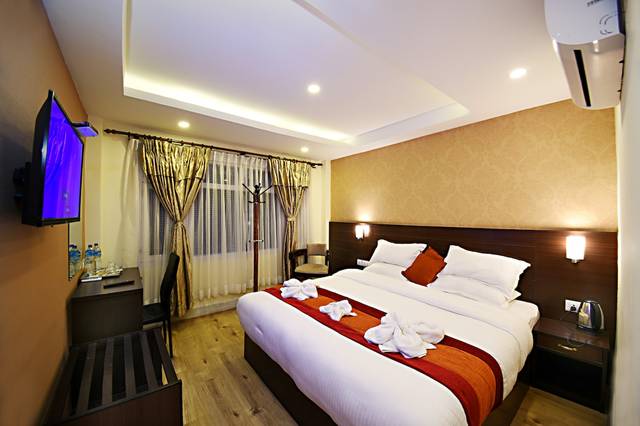 Deluxe Double Room with Garden