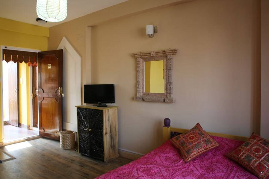 Furnished sunny Studio Room