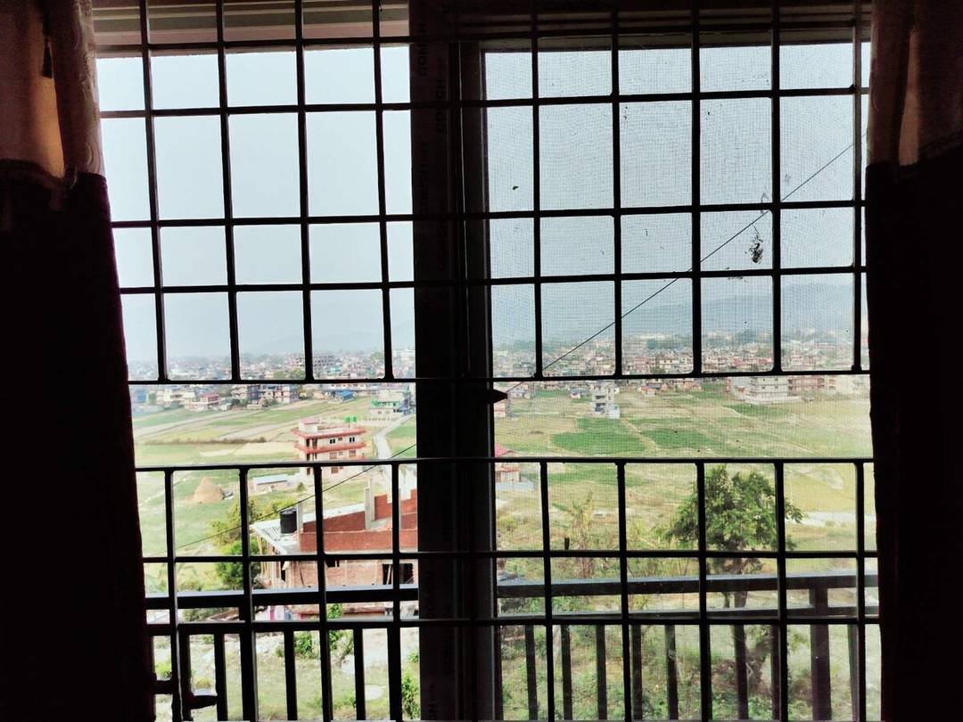 Grace Home: Solitude Near City — photo