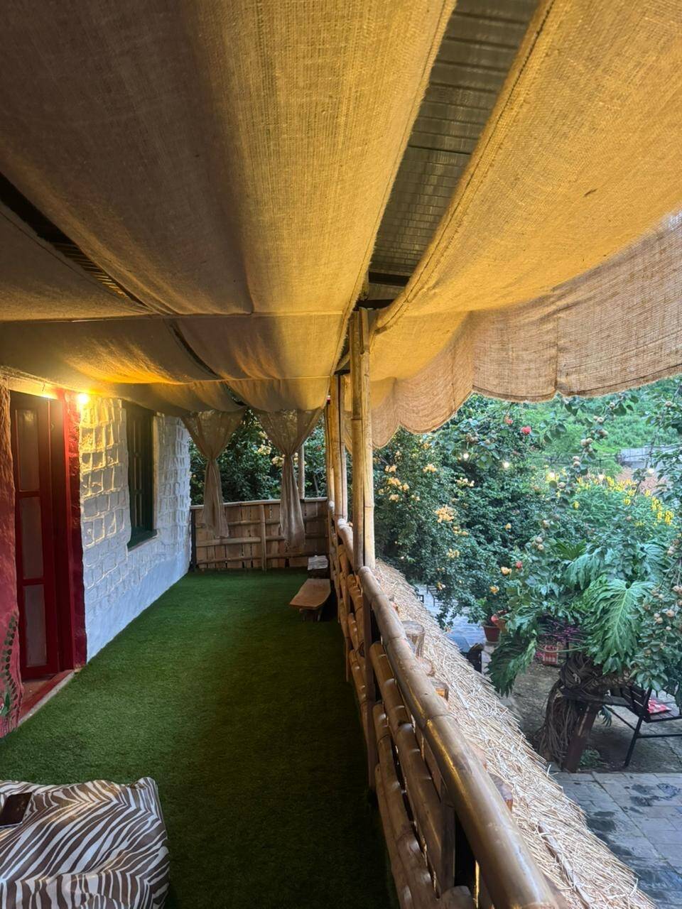CozyRoom in Nagarjun Kathmandu +Breakfast buffet — photo