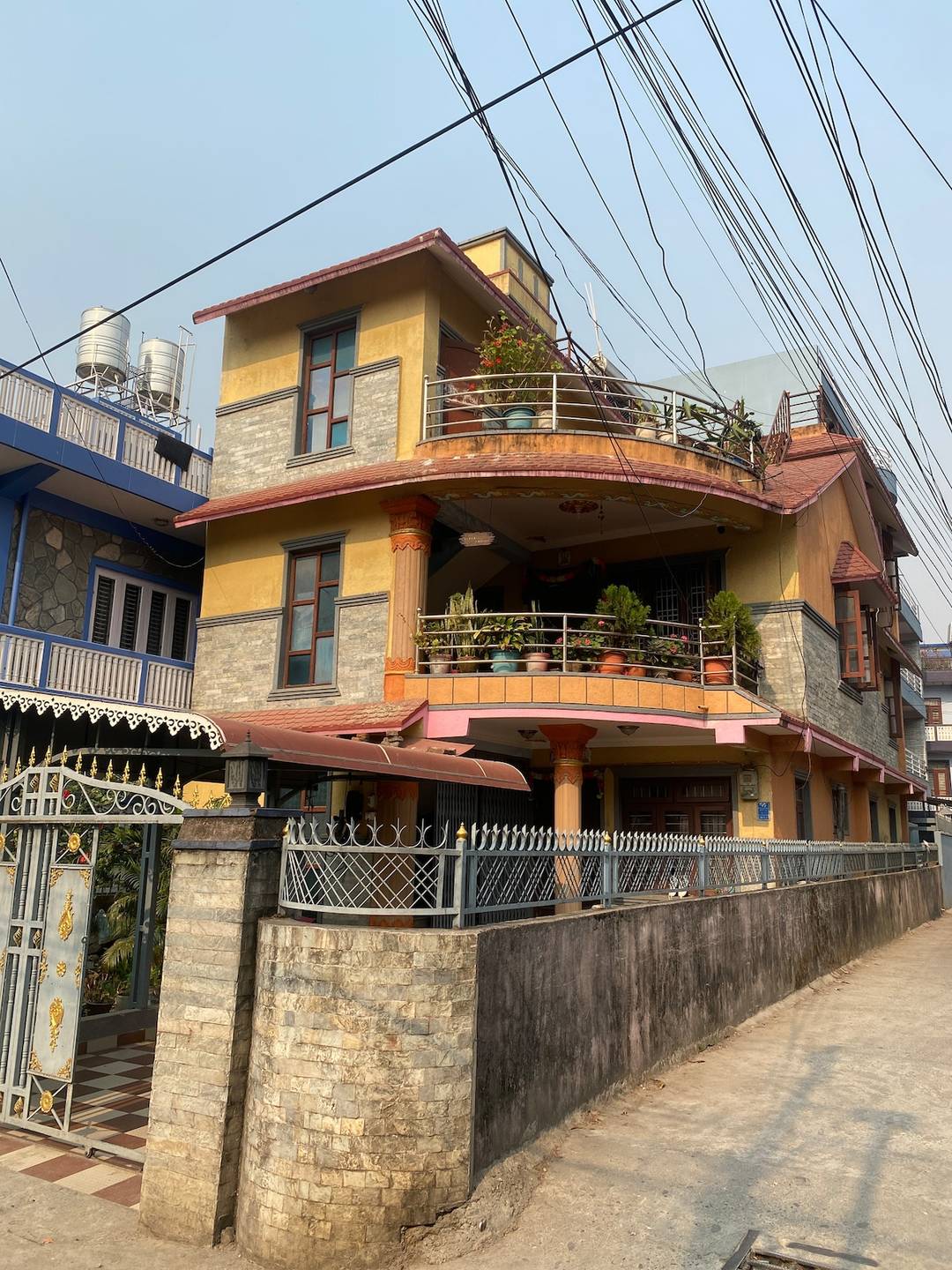 Entire flat with scenic views