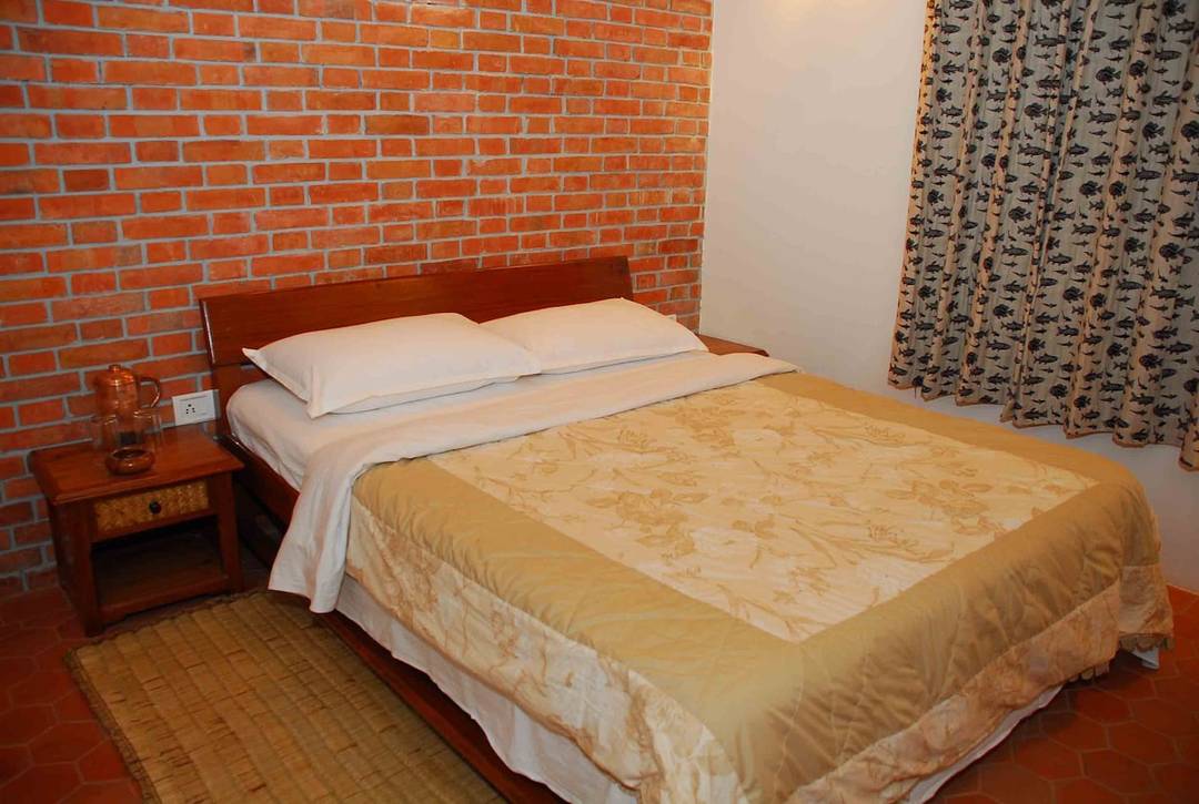 Resort in Pokhara (Boutique, Cozy Wooden Cottages) — photo