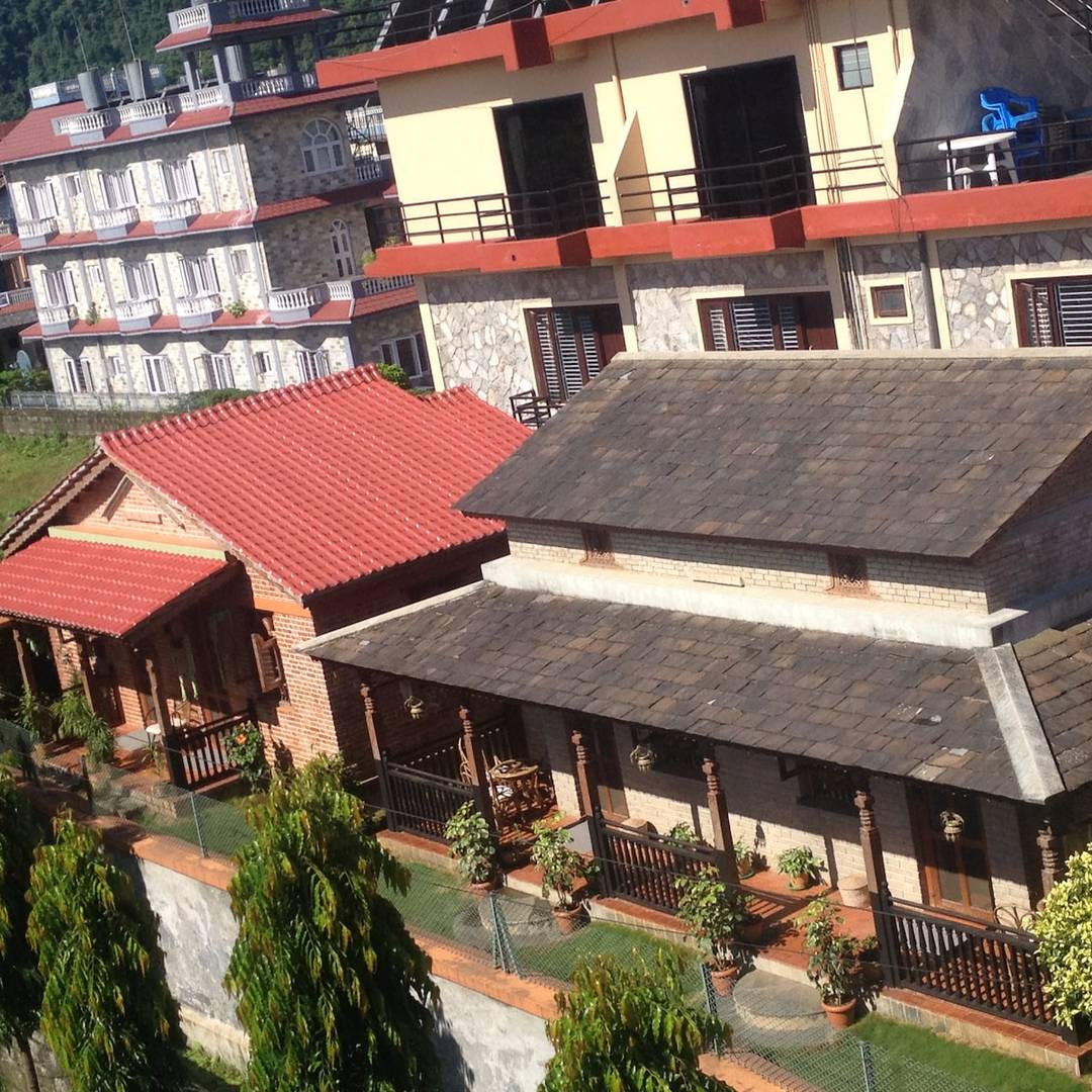 Resort in Pokhara (Boutique, Cozy Wooden Cottages) — photo