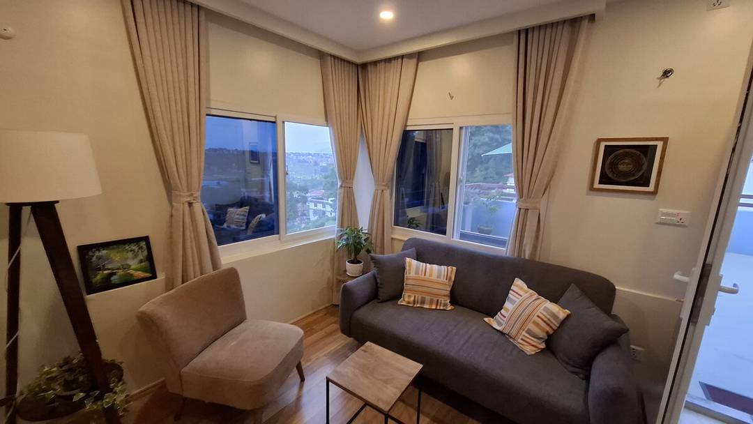 A restful Eagels Nest, stay and explore Kathmandu — photo