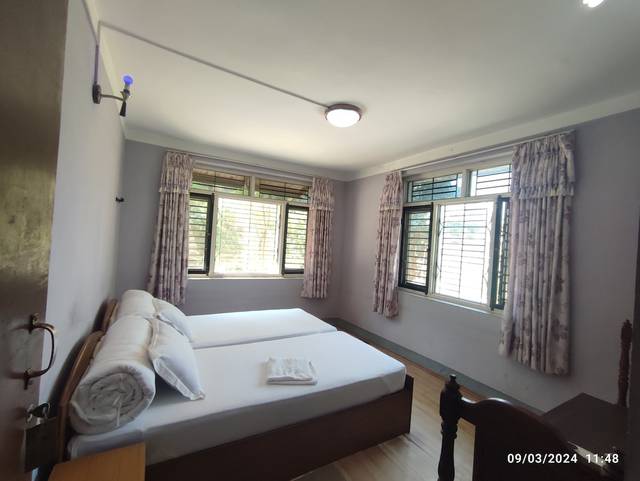 Serene Garden View Room (purple)