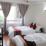 Triple Bedroom with Balcony
