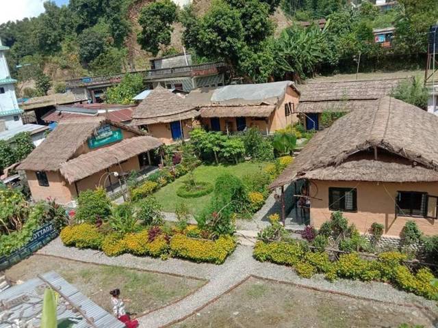 Cozy Cottage Near Fewa Lake
