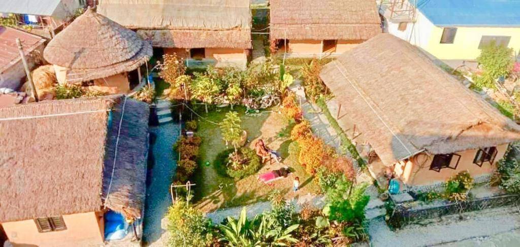 Cozy Cottage Near Fewa Lake — photo