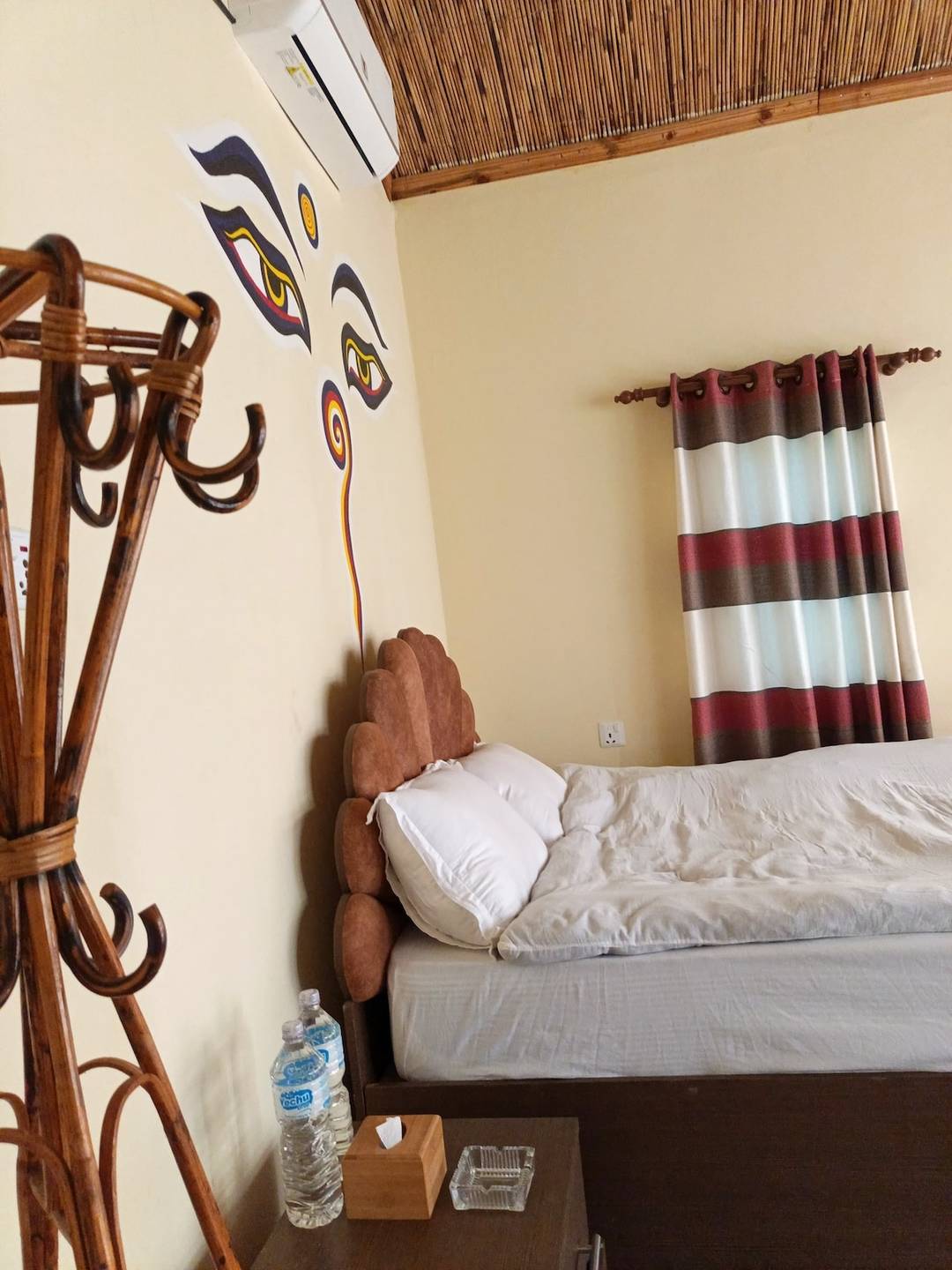 Enjoy Jungle River view and Deers from your bed.