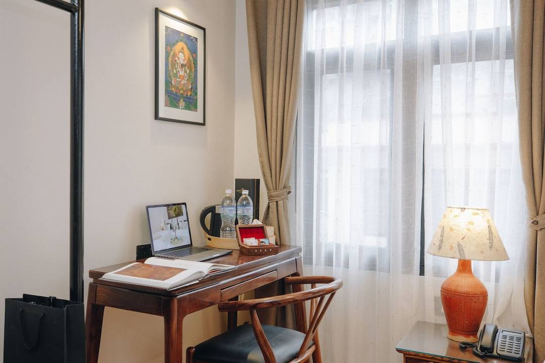 SUPER HOST | Chic Queen Size Bed with Breakfast! — photo