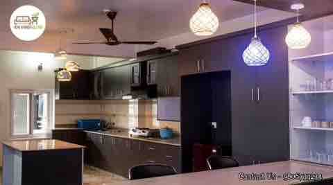 Modern 2 bedroom in the heart of vibrant Lakeside! — photo