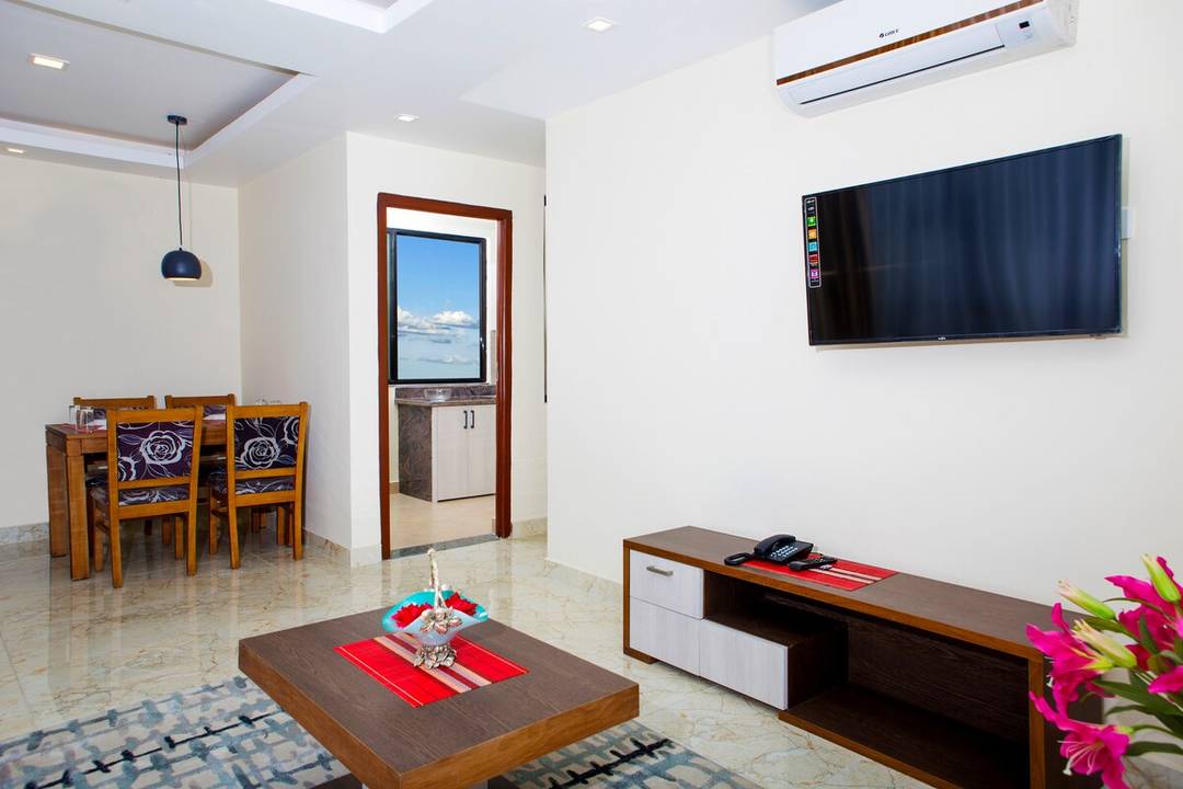 1 BHK Suite — photo