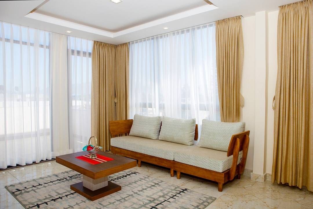 1 BHK Suite — photo